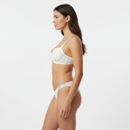 Beyaz taşlı askılı setin yan duruşu