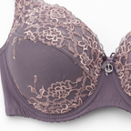 Büyük beden dantelli sütyen ve külot takımı. Destekli, konforlu ve şık tasarım. Dantel işlemesi.