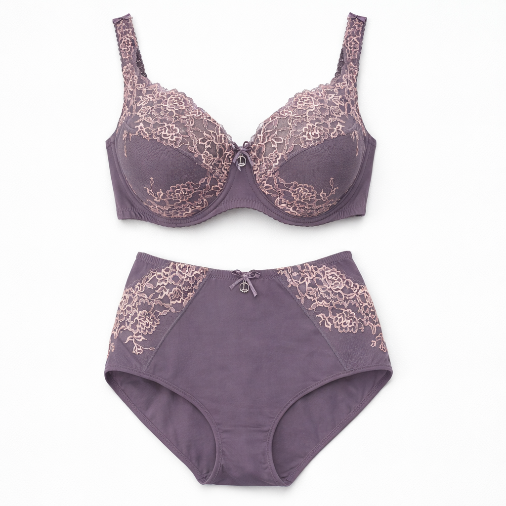 Büyük beden dantelli sütyen ve külot takımı. Destekli, konforlu ve şık tasarım.