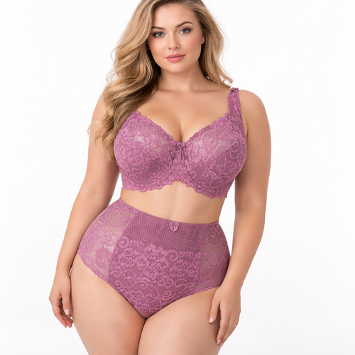 Toparlayıcı sütyen ve yüksek bel külot tasarımıyla konforu ve şıklığı bir arada sunan dantelli büyük beden iç giyim takımı.
