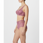 Lüks Gül Kurusu Dantel İç Çamaşırı - Yan Görünüm