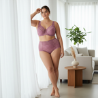 Lüks Gül Kurusu Dantel İç Çamaşırı - Büyük Beden Yaşam Tarzı