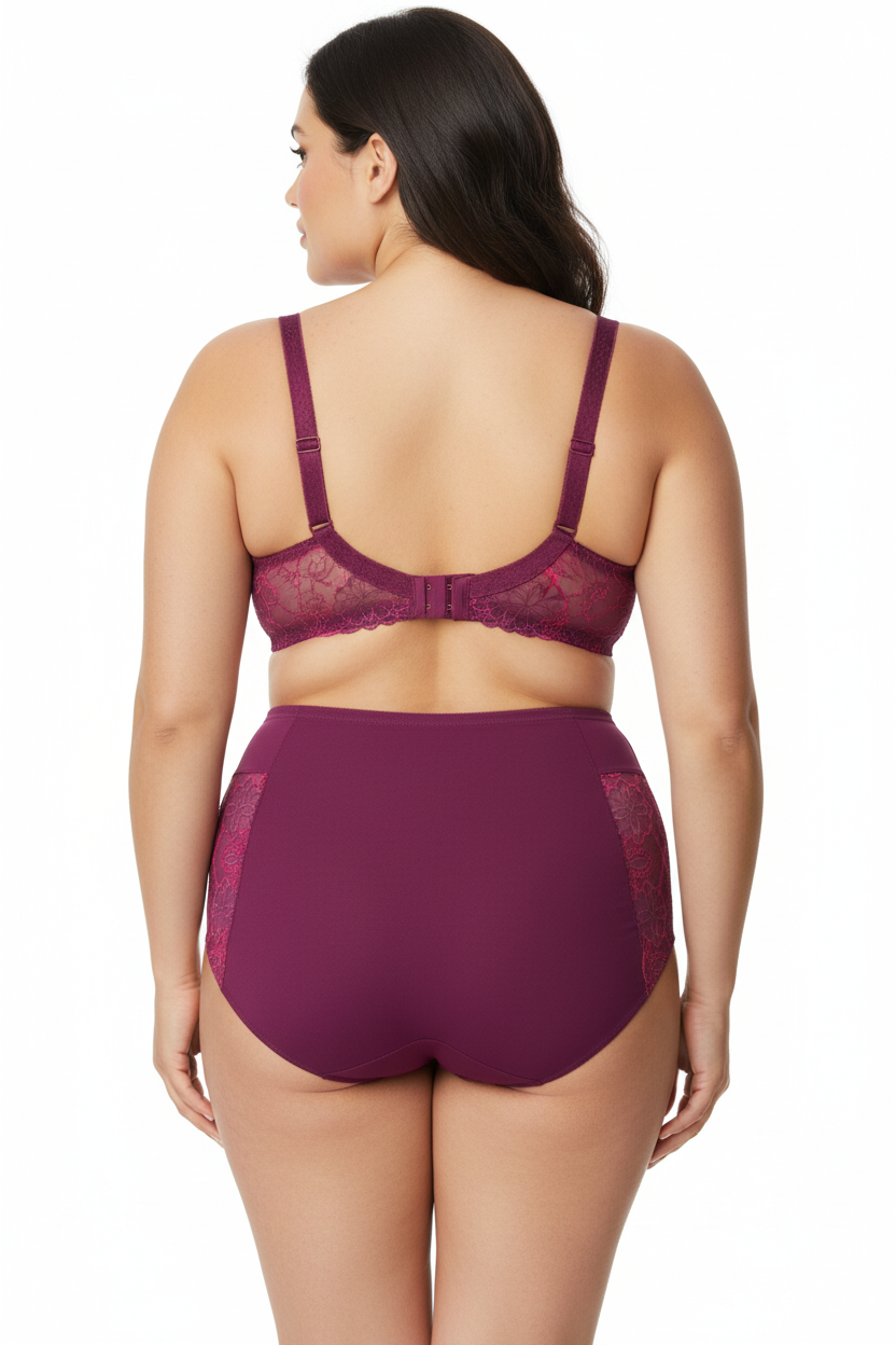 Zarif dantel detayları, güçlü toparlayıcı yapısı ve konforlu kalıbıyla büyük beden kadınlar için tasarlanmış lüks iç çamaşırı takımı. Gün boyu destek, geceleri şıklık.