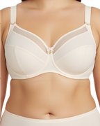 Ekru renk büyük beden destekli sütyen; sade tasarım, güçlü destek ve gün boyu konfor sunar.