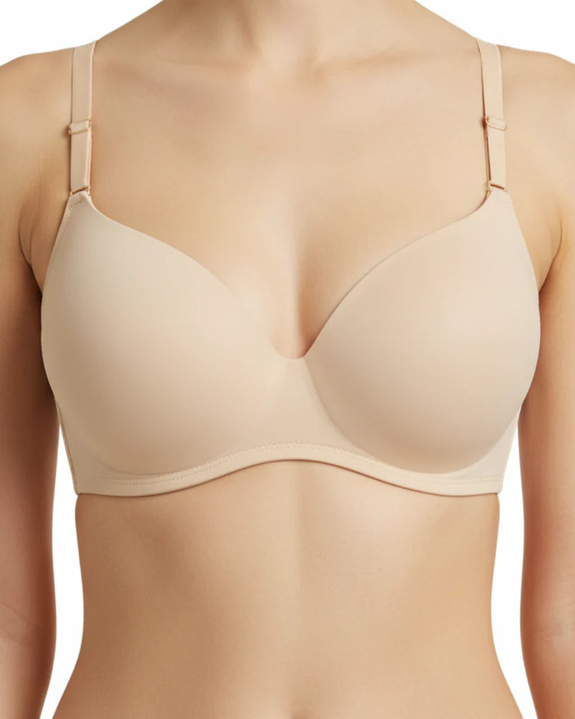 Krem tonlu premium sütyen. Pürüzsüz kumaş, doğal form, günlük konfor ve iz yapmayan tasarım. Şimdi online mağazada keşfedin.