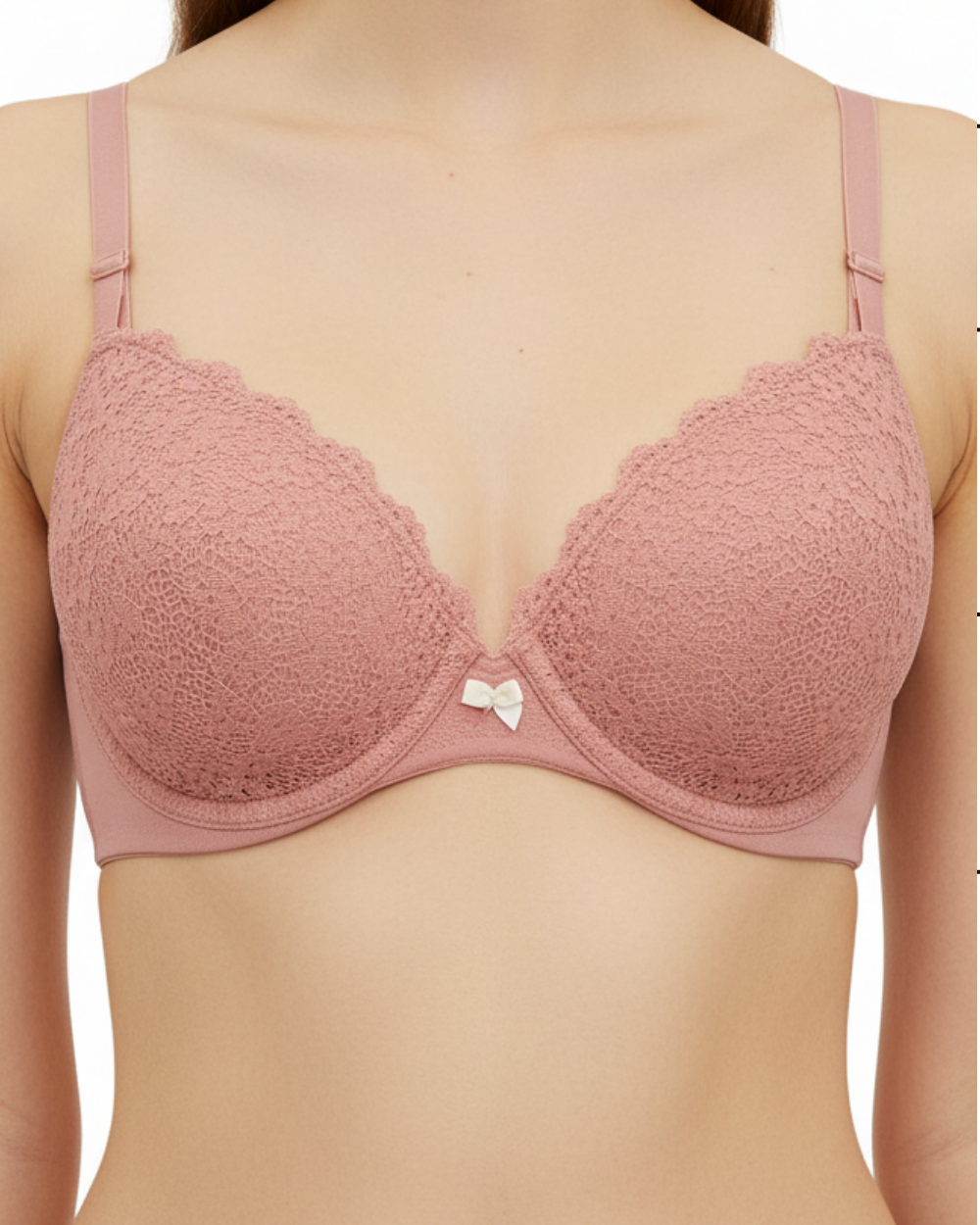 Zarif dantel detaylı pudra destekli sütyen. Doğal toparlayıcı form, günlük konfor ve şık tasarım bir arada.