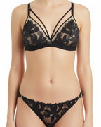 Siyah çiçekli bralet sütyen ve külot takımı.