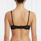 Dayanıklı elastik bant.